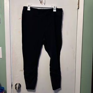 Black cotton yoga pants